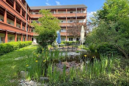 Helle u. gepflegte 2 Raum WE mit Balkon o. Terrasse im barrierefreien Betreuten Wohnen - Am Austelpark in Zwönitz