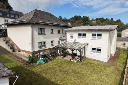 Haus zum Kaufen in Steffenberg 320.000,00 € 413 m²
