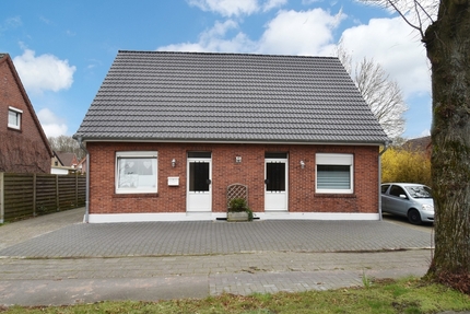 Zweifamilienhaus in zentraler Lage am Untenende. Durch Mieteinnahmen zum Eigenheim! - Papenburg