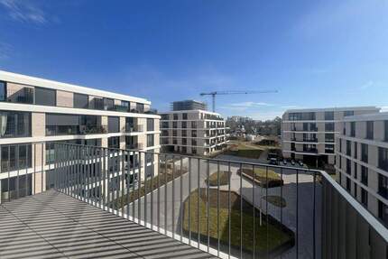 Sofort einziehen: Großzügige 4,5-Zimmer-Wohnung mit Balkon im 3. OG der Mühlenau Gärten in Pinneberg