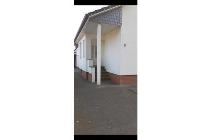 Einfamilienhaus mit Einliegerwohnung in Celle-Wietzenbruch
