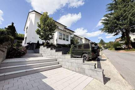 Von der Weitsicht ins Blütenmeer zur Geborgenheit vorm Kaminfeuer! Einfamilienhaus in Top-Lage! - Bad Neuenahr-Ahrweiler