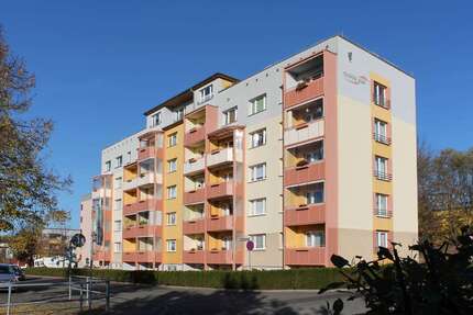 Wohnung zum Mieten in Gera 321,10 € 49.4 m²