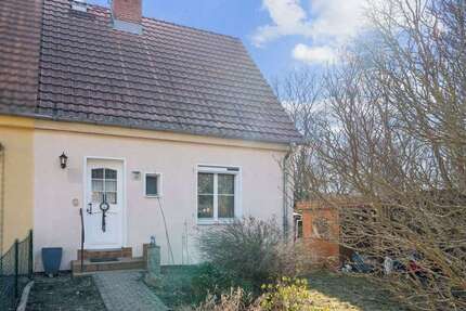 Haus zum Kaufen in Blankenfelde-Mahlow 420.000,00 € 80 m²