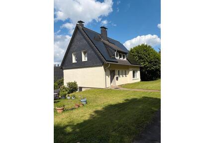 Zweifamilienhaus mit Grundstück im Herzen von Wermelskirchen