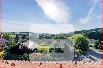 Lichtdurchflutete DG-Wohnung mit traumhafter Dachterrasse - u.a. perfekt als Ferienwohnung - Herrischried