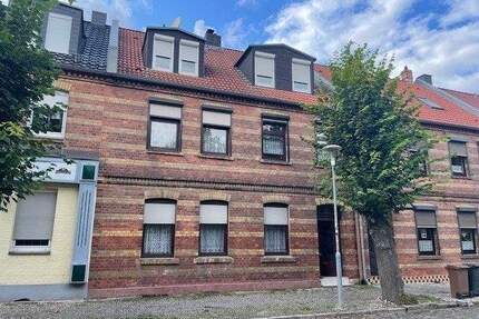 Sanierungsbedürftiges Reihenhaus mit Garten in Güsten - Ihr Projekt für ein neues Zuhause!