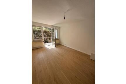 Ruhepol im Herzen Stuttgarts - 950,00&nbsp;EUR Kaltmiete, ca.&nbsp; 42,00&nbsp;m&sup2; in Stuttgart (PLZ: 70197) Stuttgart-West