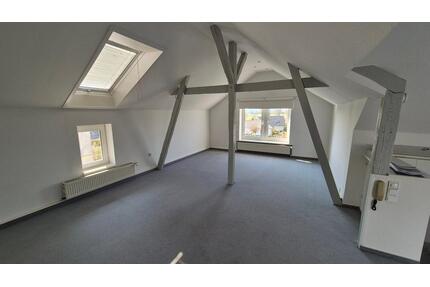 2,5 Zimmer Wohnung mit Garten und Stellplatz in Röbel - Röbel/Müritz