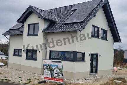 Haus zum Kaufen in Rheinböllen 449.550,00 € 135 m²