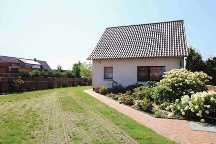 Haus zum Kaufen in Mönkebude 219.000,00 € 193.26 m²