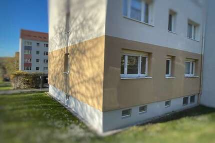 Wohnung zum Kaufen in Limbach-Oberfrohna 33.000,00 € 58 m²