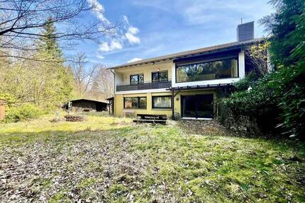 KL-Bännjerrück:Großzügiges, freistehendes Einfamilienhaus m. Einliegerwhg., Garage u. schönem Garten - Kaiserslautern Innenstadt
