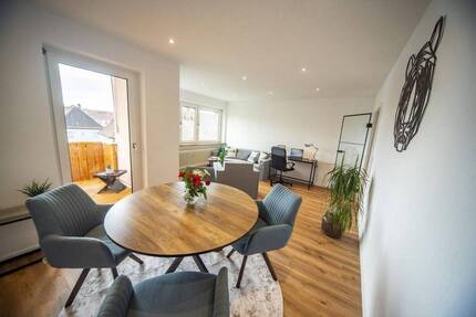HOCHWERTIG MODERNISIERTE 2-ZIMMER-WOHNUNG MIT SONNIGEM SÜD-BALKON - Neumarkt