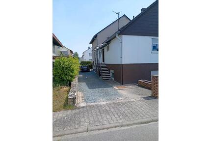 Einfamilienhaus - Neuwertig - 699.000,00&nbsp;EUR Kaufpreis, ca.&nbsp; 175,00&nbsp;m&sup2; in Büttelborn (PLZ: 64572)