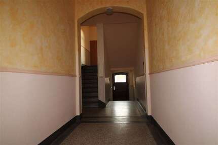 Wohnung zum Mieten in Plauen 325,00 € 74.55 m²