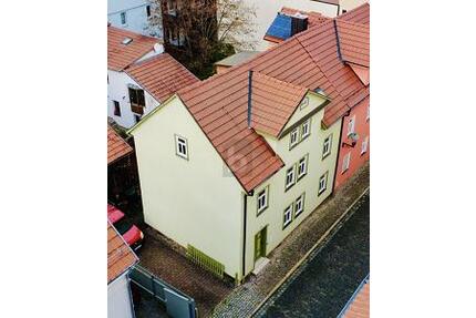 SEHR GEPFLEGT, HOCHWERTIG, ZENTRALE LAGE - Arnstadt