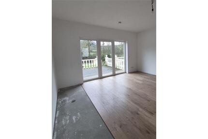Charmante 2-Zimmer-Maisonettewohnung mit Terrasse - Gladenbach