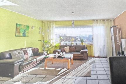 4-Zimmer-Maisonettewohnung mit Garage in Voerde (Niederrhein)