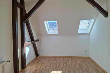 Kleine 3-Raum-Wohnung in ruhiger Nebenstraße , TU in der Nähe - Chemnitz Bernsdorf