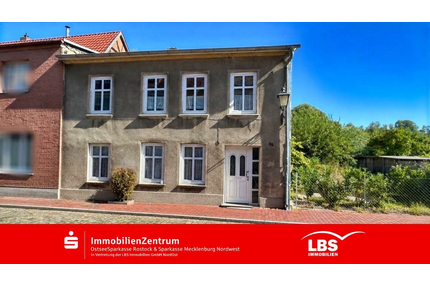 Haus zum Kaufen in Krakow am See 40.000,00 € 100 m²