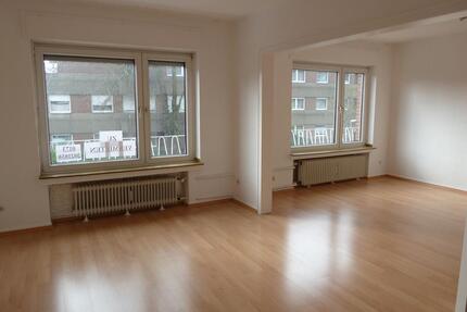 Mietwohnung ruhige Lage - 850,00&nbsp;EUR Kaltmiete, ca.&nbsp; 90,00&nbsp;m&sup2; in Voerde (Niederrhein) (PLZ: 46562)