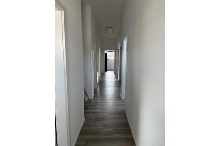 Moderne 4-Zimmer-Dachgeschosswohnung in ruhiger Lage zur Miete - Laichingen