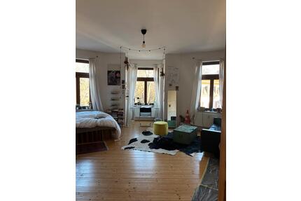 Wohnung fürs WGT 21.5-25.5 - 600,00&nbsp;EUR Kaltmiete, ca.&nbsp; 125,00&nbsp;m&sup2; in Leipzig (PLZ: 04318) Ost