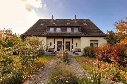 Haus zum Kaufen in Berlin 1.680.000,00 € 420 m²