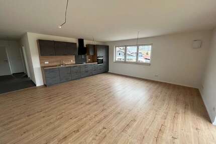 Wohnung zum Mieten in Tiefenbach 1.100,00 € 92 m²