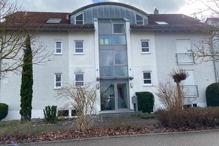 3,5 Zi. Dachgeschosswohnung, Leingarten, TG + AA, 2 Balkone