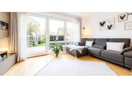 Ihr neuer Lebensmittelpunkt in Herrenberg-Kayh - mit PV, Garten & Sauna