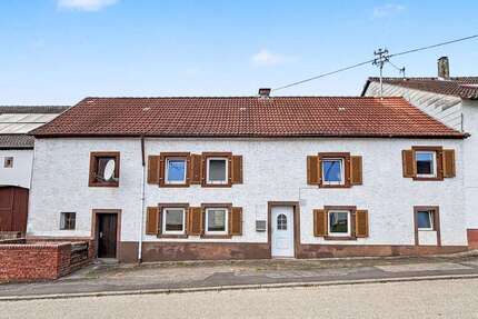 Haus zum Kaufen in Gersheim 79.500,00 € 105 m²