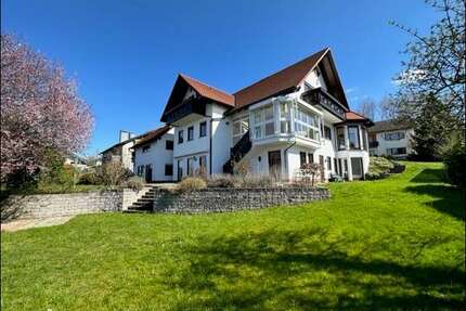 Haus zum Mieten in Mömbris Dörnsteinbach 2.900,00 € 350 m² - Mömbris / Dörnsteinbach
