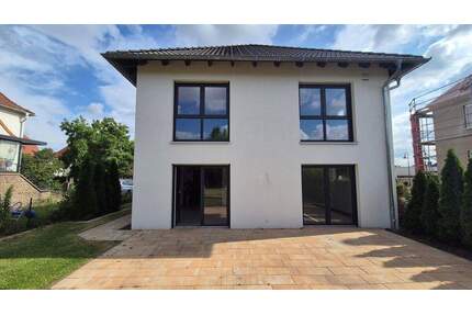 Haus sucht glückliche Familie - 890.000,00&nbsp;EUR Kaufpreis, ca.&nbsp; 136,00&nbsp;m&sup2;&nbsp;Wohnfl&auml;che in Großpösna (PLZ: 04463)