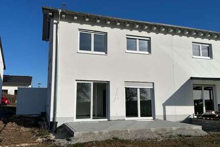 Haus zum Kaufen in Adelmannsfelden 548.000,00 € 127 m²