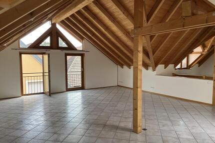 2 Zimmer Loft Wohnung - 1.400,00&nbsp;EUR Kaltmiete, ca.&nbsp; 124,77&nbsp;m&sup2; in Ehrenkirchen (PLZ: 79238)