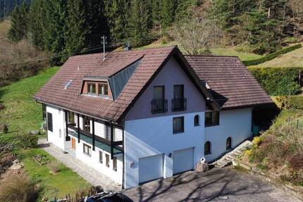 Charmantes Anwesen in ruhiger und naturnaher Lage mit Pensionsbetrieb. - Alpirsbach Reinerzau