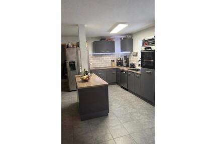 Helle & hochwertige 4-Zimmer Wohnung mit Terrasse - Neustadt am Rübenberge