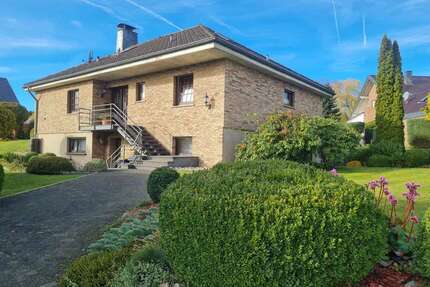 Haus zum Kaufen in Bad Münstereifel-Esch 359.000,00 € 110 m²