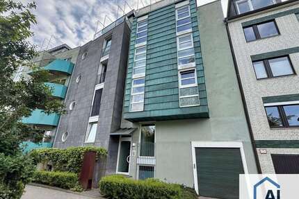 Haus zum Kaufen in Düsseldorf 990.000,00 € 342 m²