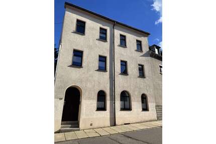 Haus zum Kaufen in Burgstädt 255.000,00 € 230 m²