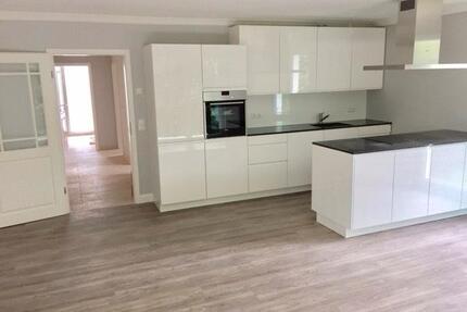 3-Zimmer-Wohnung 86m² in Siek - 1.450,00&nbsp;EUR Kaltmiete, ca.&nbsp; 86,00&nbsp;m&sup2; in Siek (PLZ: 22962)