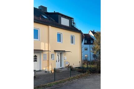 Doppelhaushälfte provisionsfrei, zentral, großer Südwest Garten - Königsbrunn