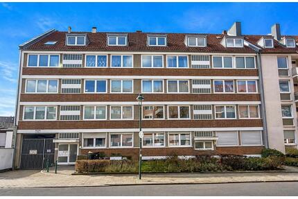 ***Zwei gepflegte Mehrfamilienhäuser in Düsseldorf-Rath***