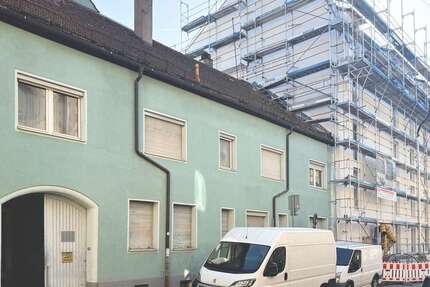 Haus zum Kaufen in Nürnberg 499.000,00 € 300 m²