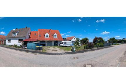 2-3 Familien Haus zu verkaufen - 475.000,00&nbsp;EUR Kaufpreis, ca.&nbsp; 250,00&nbsp;m&sup2; in Berg im Gau (PLZ: 86562)
