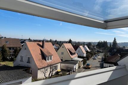 Schöne sonnige DG 3-Zi.-Whg. im Grünen - kernsaniert 2026 - Oberasbach