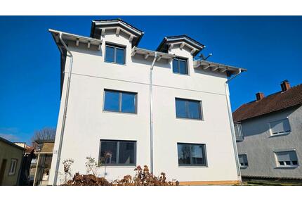 Frisch kernsanierte Wohnung im 2. Obergeschoss - Stephansposching