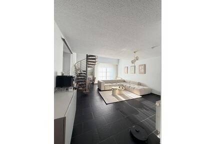 3 Zimmer Maisonette Galerie Wohnung zu vermieten - Zirndorf